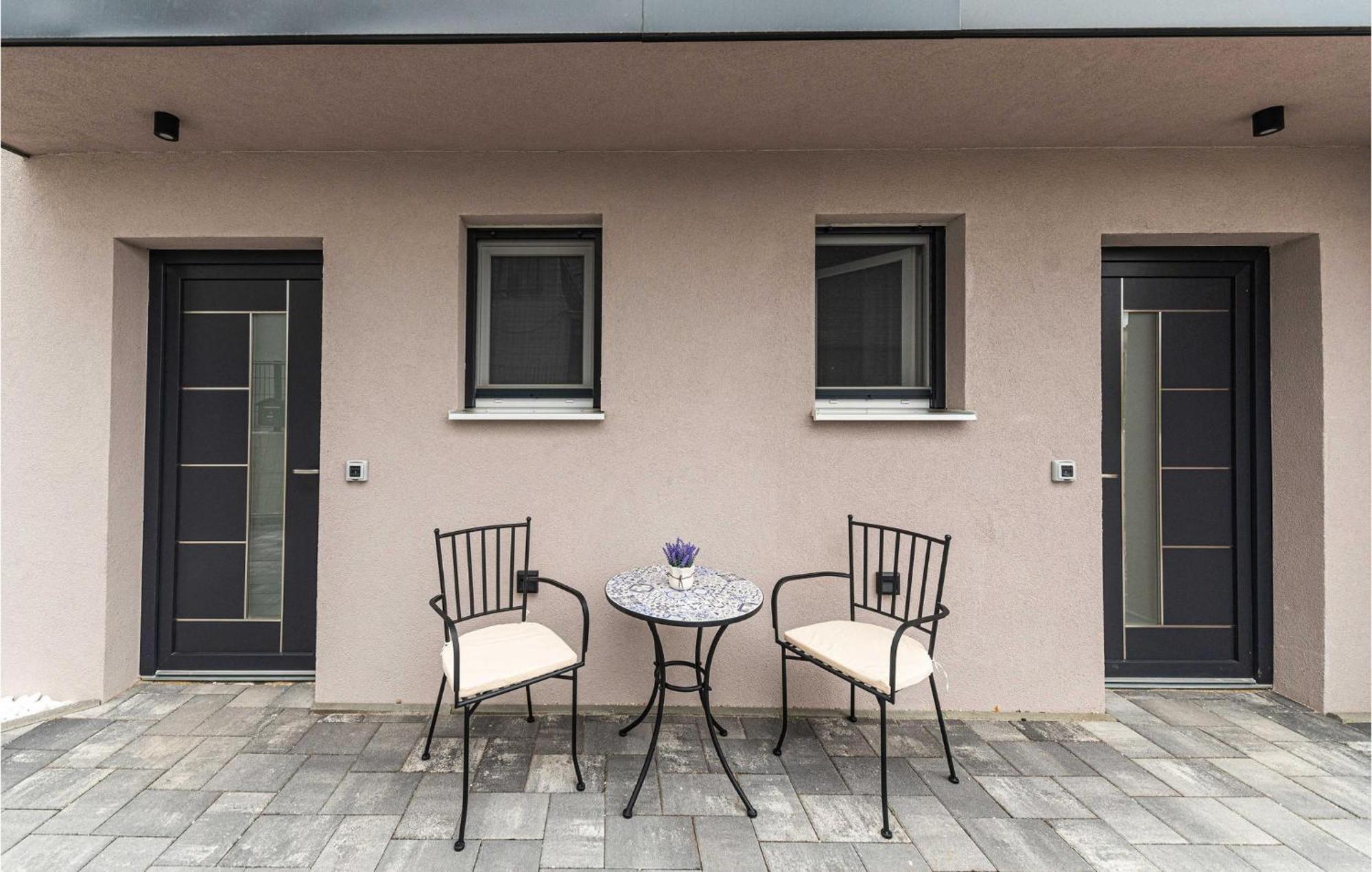 Stunning Apartment In Kastel Novi With Wifi Kaštela Exterior foto